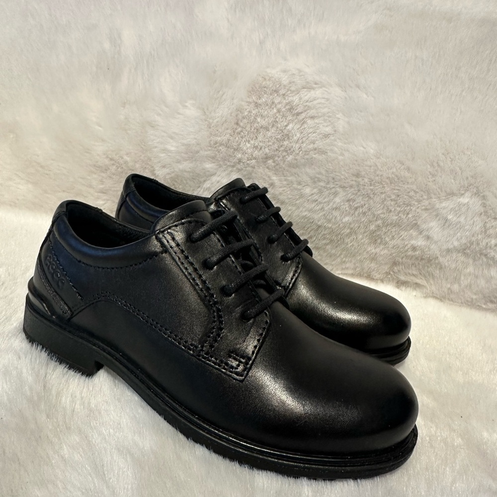 Leather shoes ECCO